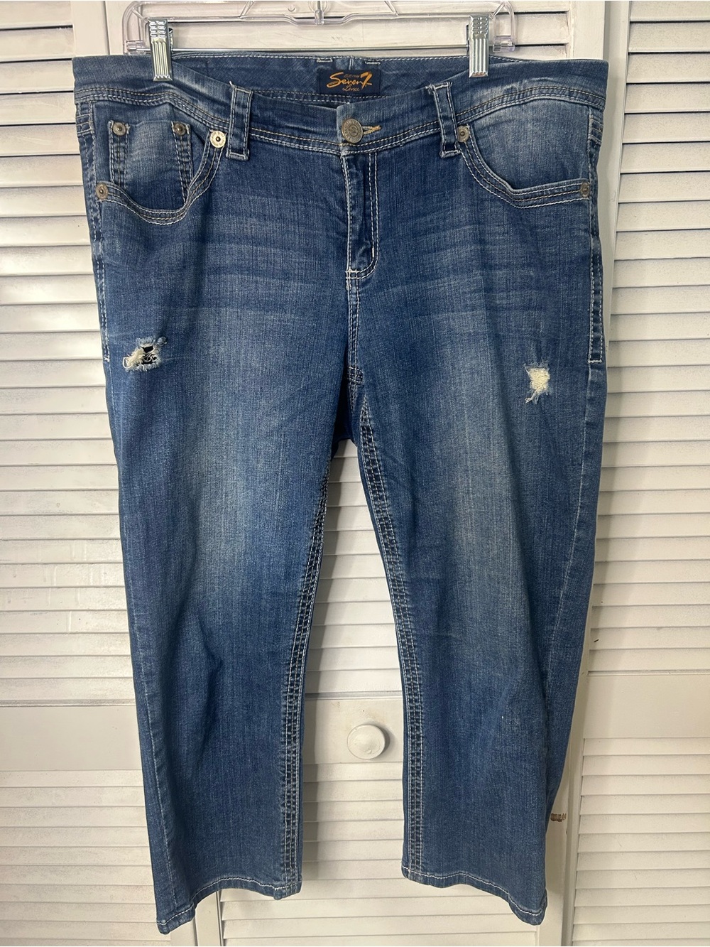 Seven7 Women's Distressed Capri Jeans Size 16